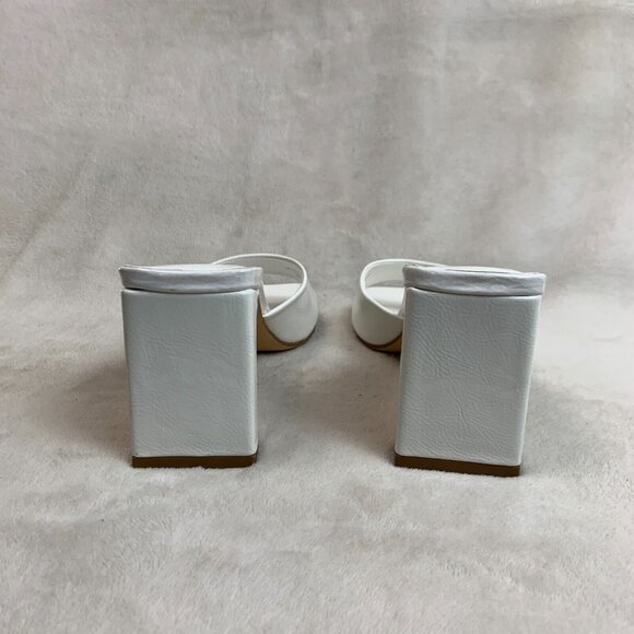 Boohoo Low Flat Heel Mule White  US 9 / UK 7 / EU40 - Picture 9 of 14